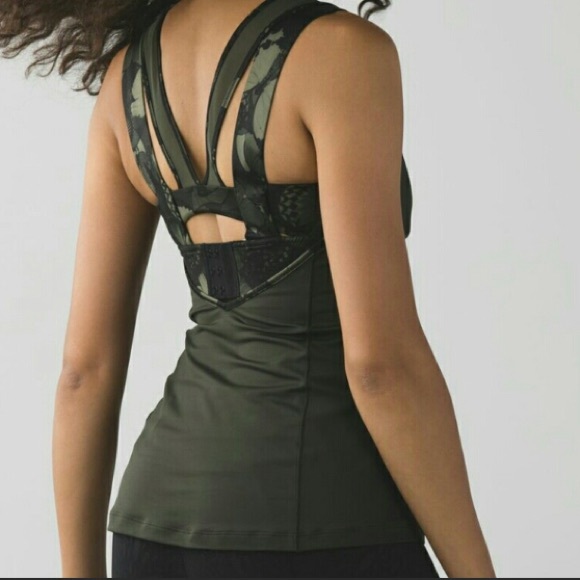 lululemon athletica Tops - Lululemon 6 Gator Green Super Sport Butterfly Tank